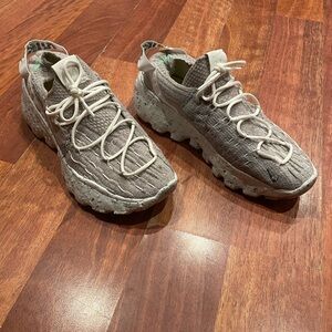 Women's Nike Space Hippies Sneakers